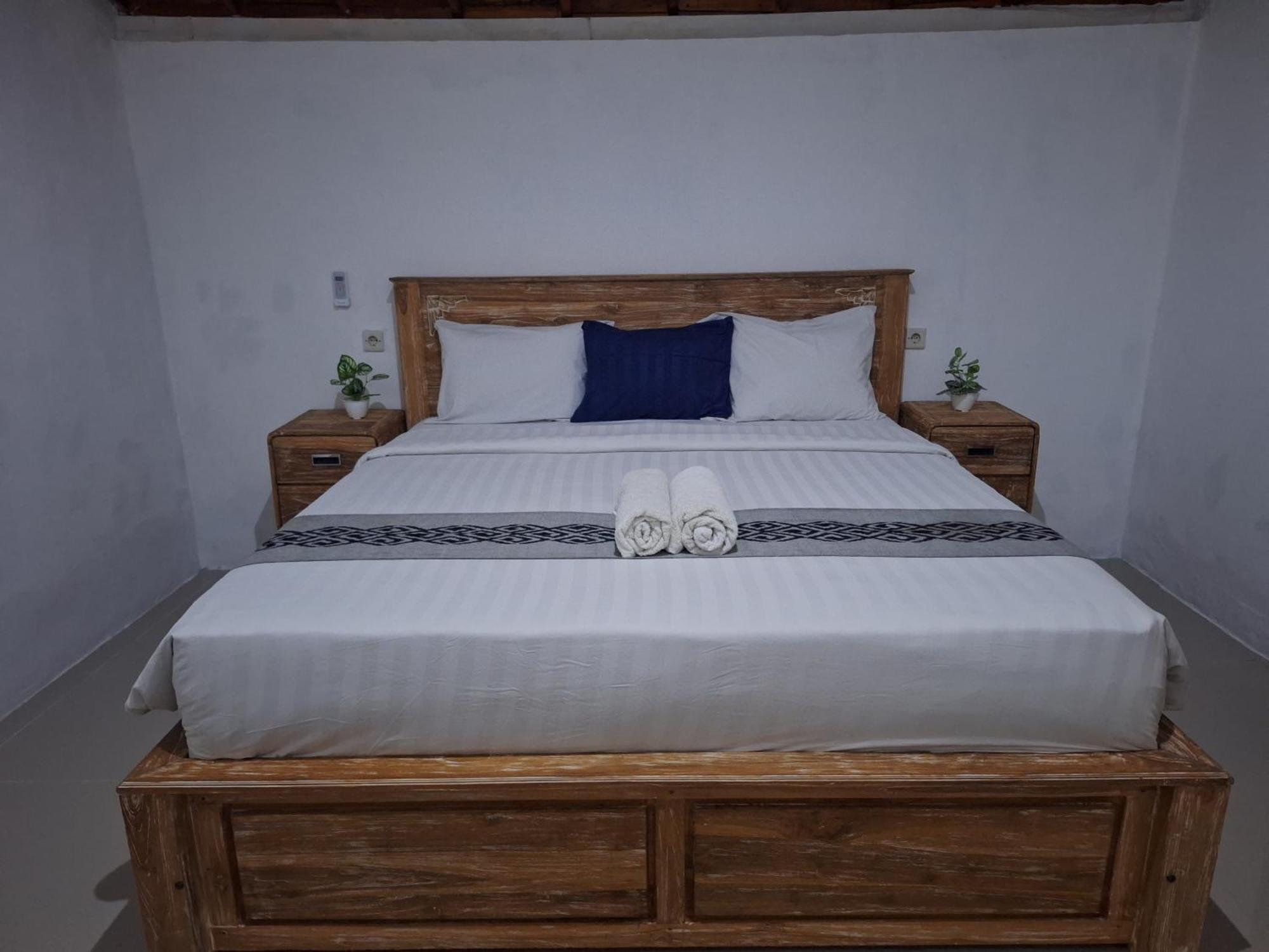 Jingga Home Penida Toyapakeh Rum bild
